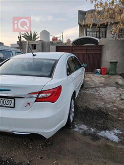 کرایسلەر 200